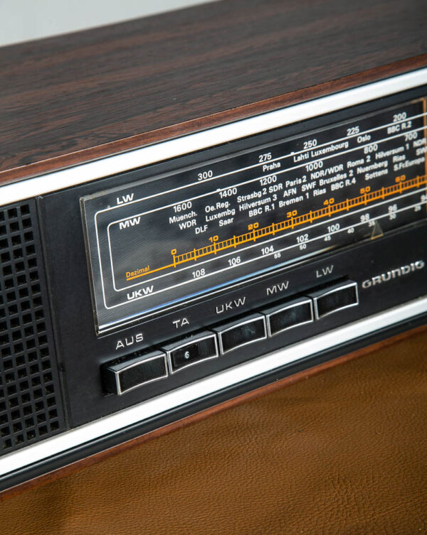Vintage Grundig RF 412 Ampli Radio Receiver AS IS Rosewood Hifi Vintage Tabletop - Image 10