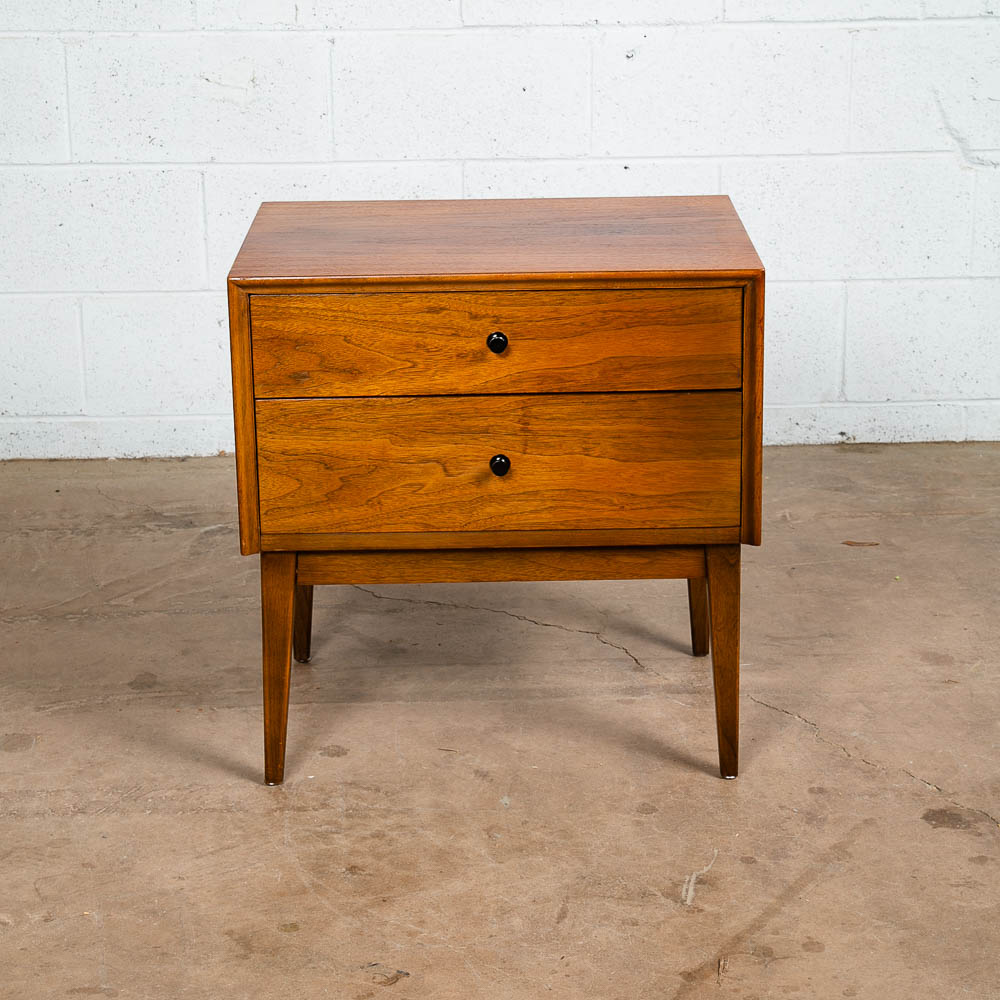 Mid Century Modern Nightstand End Side Table Walnut 2 Drawer American Vintage NM - Image 2