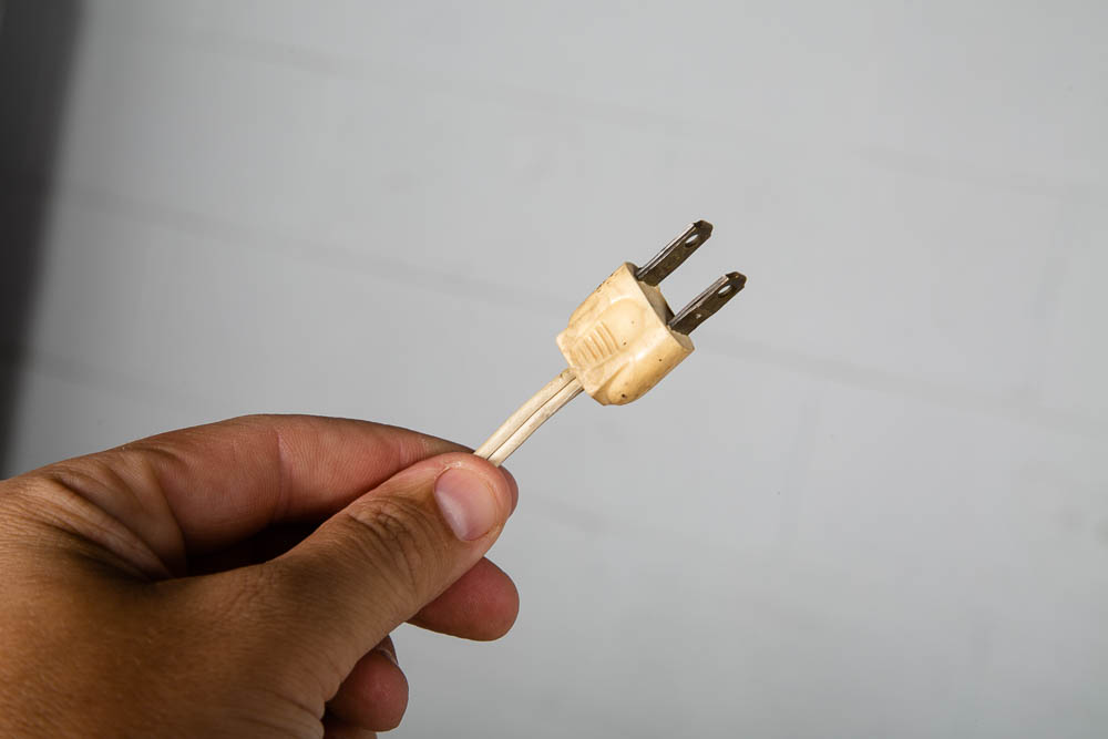 Mid Century Modern Table Lamp Office 2 Light Thurston Brass Fiberglass Push Mcm - Image 10