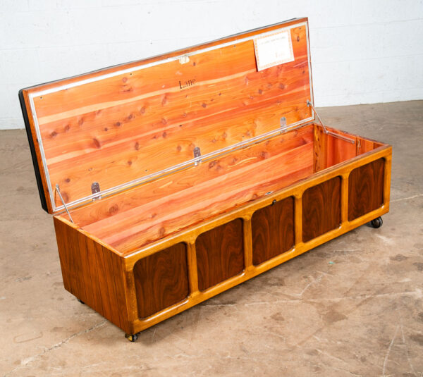 Mid Century Modern Cedar Hope Chest Lane Rolling Trunk Lock Disassembled Storage - Image 6