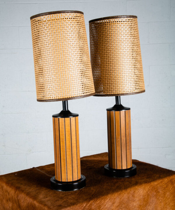 Mid Century Modern Lamp Set Table Light lighting Gruvwood Walnut Cane Shade Pair - Image 6