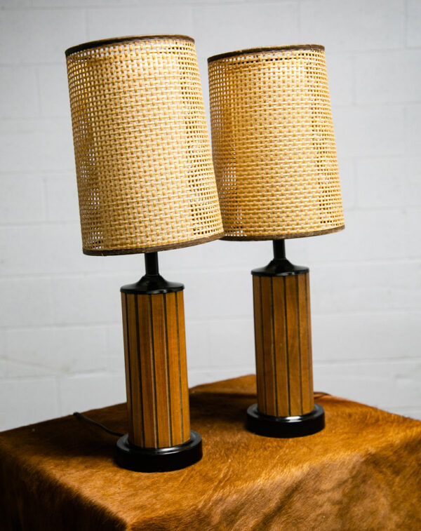Mid Century Modern Lamp Set Table Light lighting Gruvwood Walnut Cane Shade Pair - Image 7