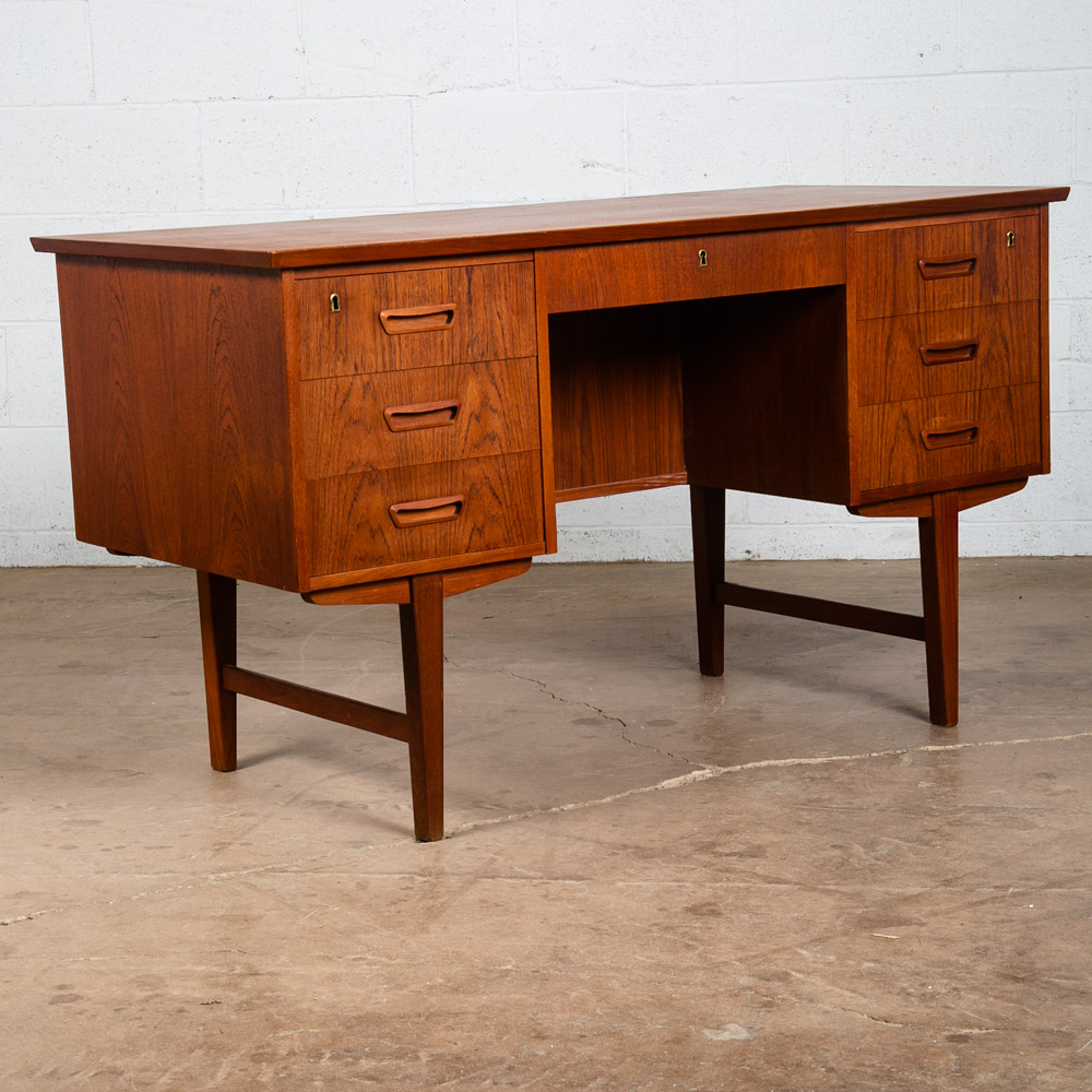 Mid Century Danish Modern Desk Executive Teak 7 Drawer Bookshelf Floating Lock