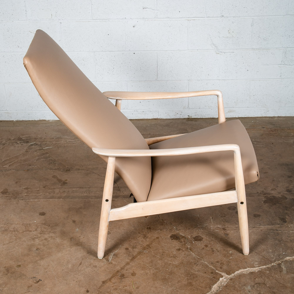 Mid Century Danish Modern Lounge Chair Recliner Armchair Tan Leather Svensson NM - Image 2