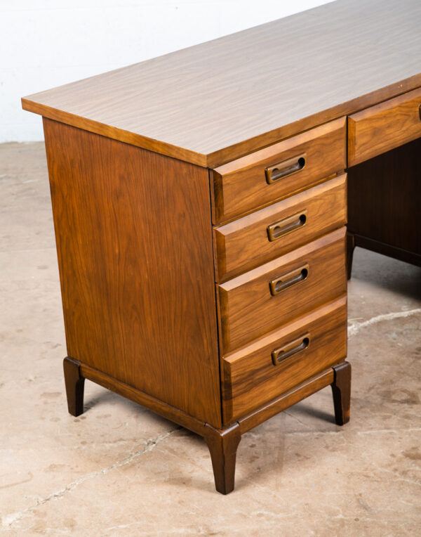 Mid Century Modern Desk Executive Walnut Floating 9 Drawer Office Vintage - Image 8