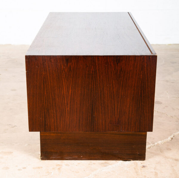 Mid Century Modern Compact Credenza Low Cabinet Entry 4 drawers Rosewood Mcm - Image 5