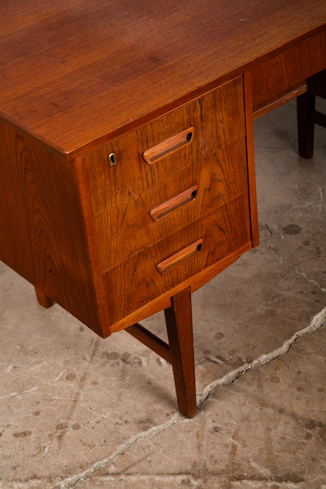 Mid Century Danish Modern Desk Executive Teak 7 Drawer Bookshelf Floating Lock - Image 11