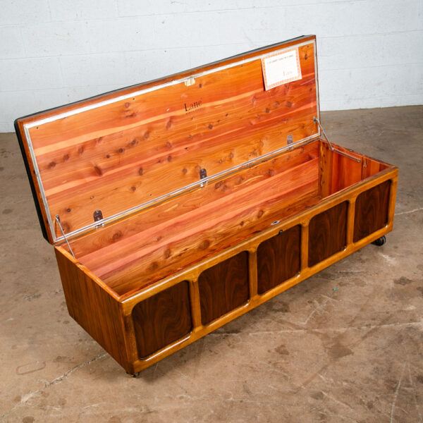 Mid Century Modern Cedar Hope Chest Lane Rolling Trunk Lock Disassembled Storage - Image 10