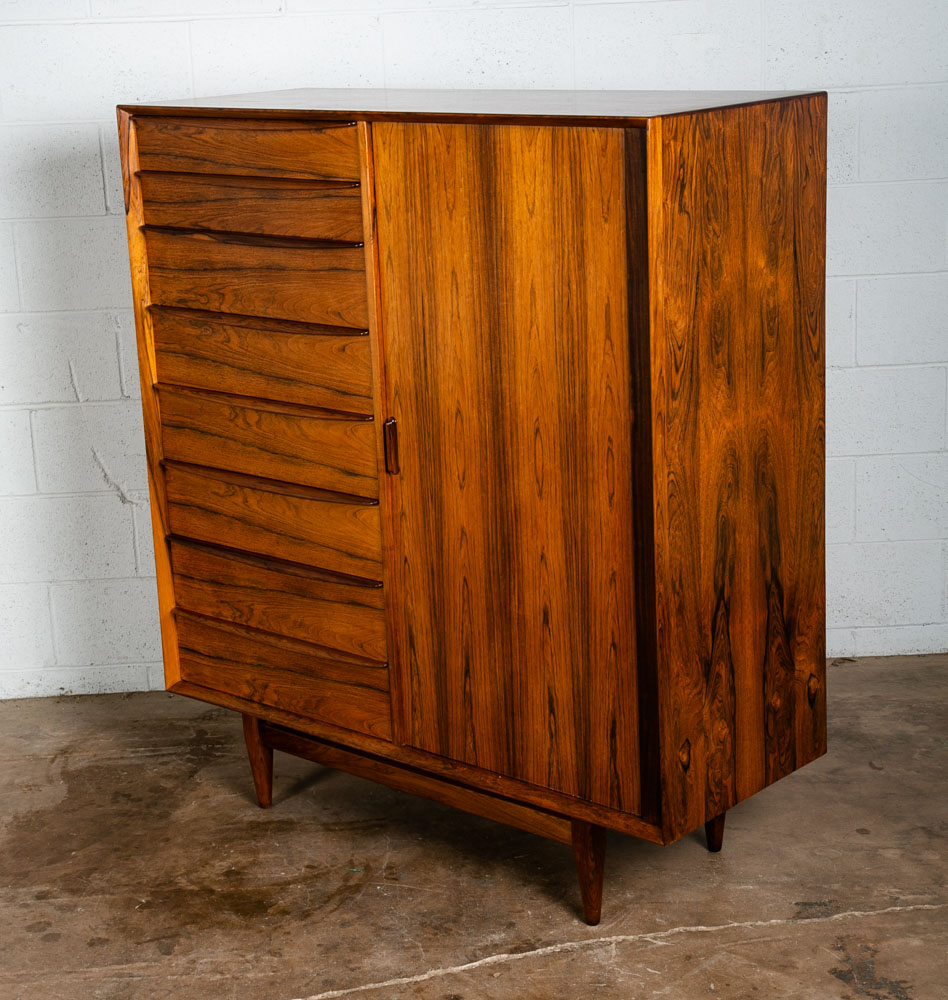 Mid Century Danish Modern Gentleman's Chest Dresser 17 Drawer Rosewood Madsen NM - Image 2