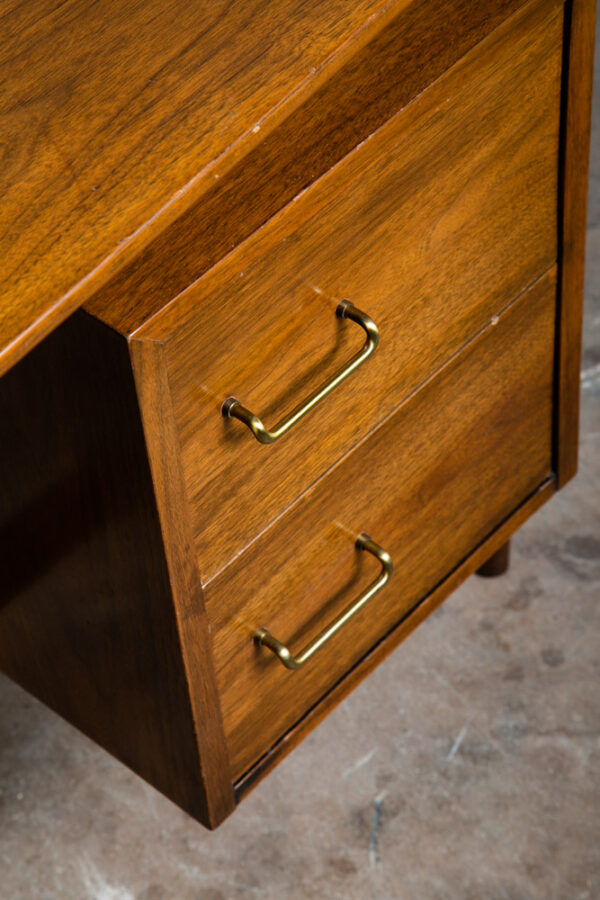 Mid Century Modern Desk Office Dania Walnut American Martinsville Drawers NM - Image 11