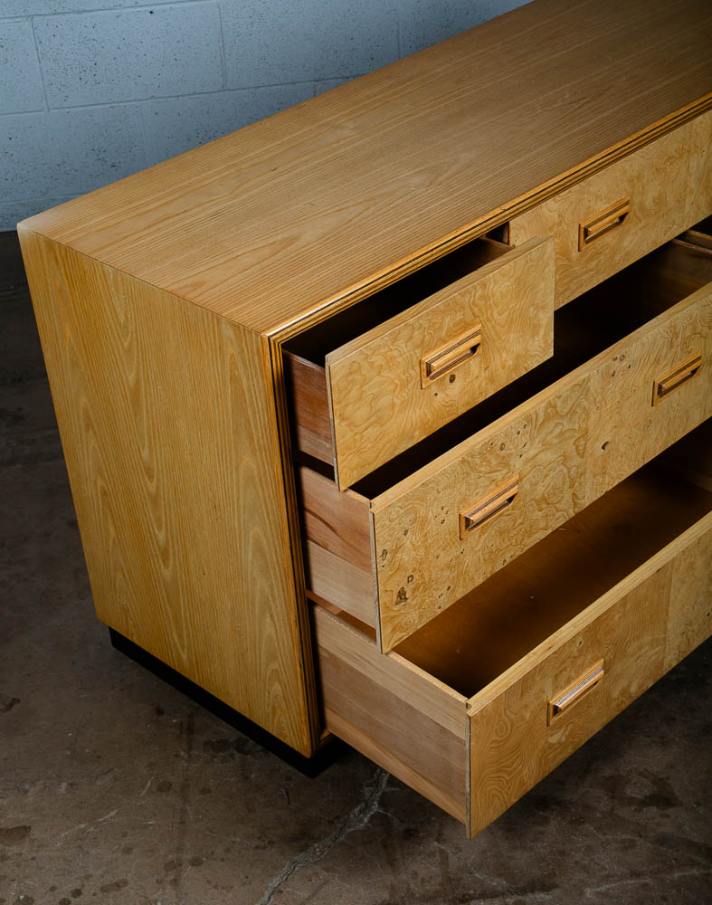 Mid Century Modern Dresser Credenza Scene Two Henredon Burl Blonde 7 Drawers Mcm - Image 8