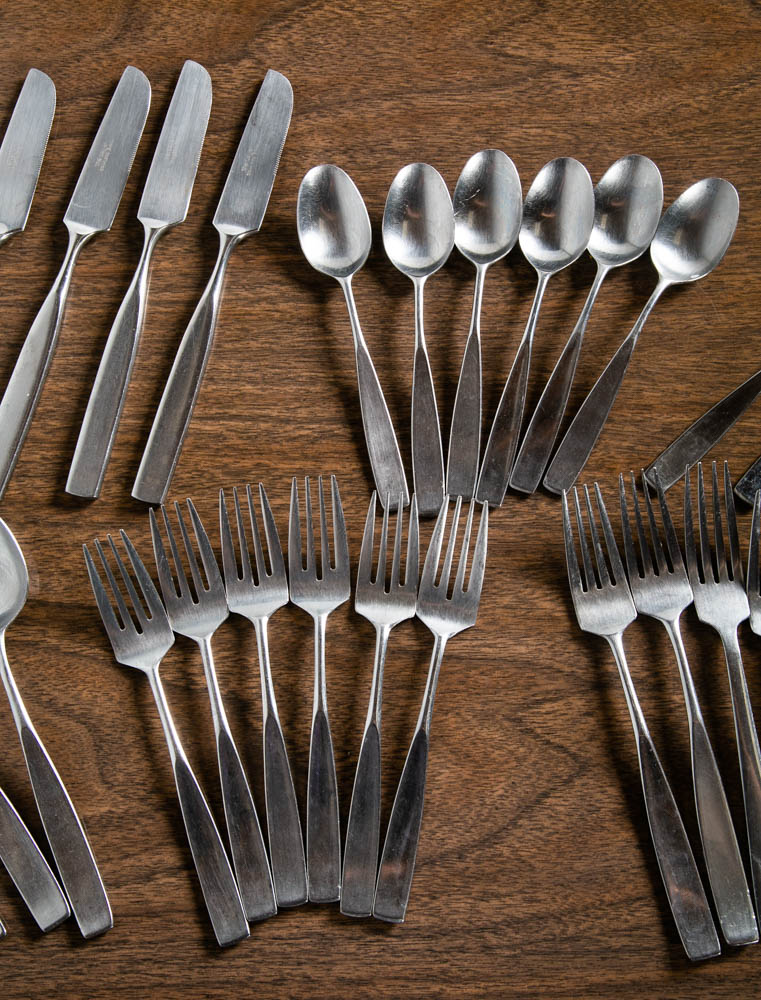 Mid Century Modern Cutlery Silverware Set Japan 32 Pc Vintage Signed Japanese - Image 2