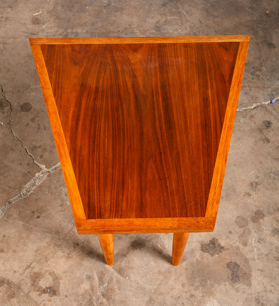 Mid Century Modern Side Table End Lane Wedge 4 Legs Walnut Vintage Drexel Mcm - Image 2