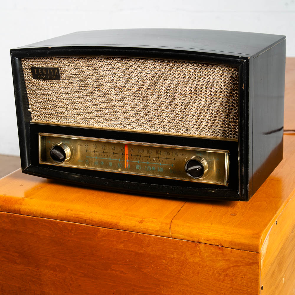 Mid Century Modern Radio Hifi Zenith Black Wood 2 Knobs Tube Vintage AM/FM Parts - Image 3