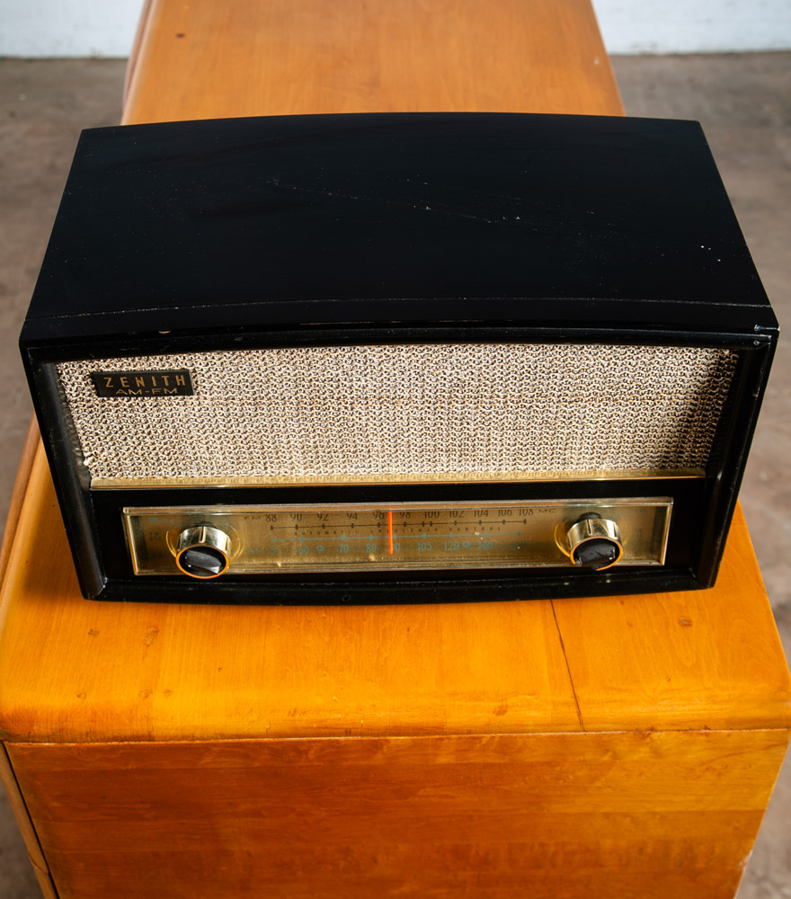 Mid Century Modern Radio Hifi Zenith Black Wood 2 Knobs Tube Vintage AM/FM Parts - Image 5