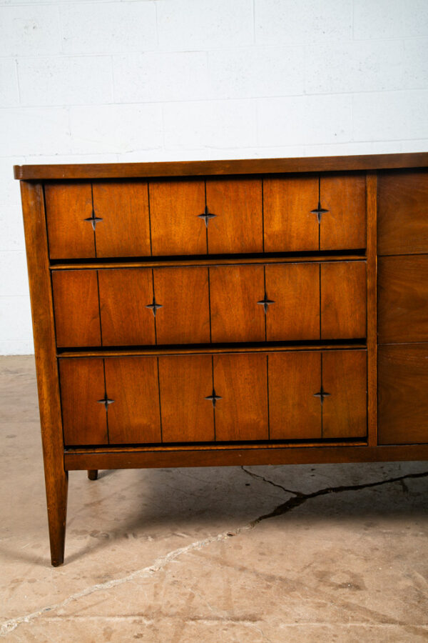 Mid Century Modern Dresser Credenza Broyhill Saga 6 Drawer Star Brazilia Danish - Image 10
