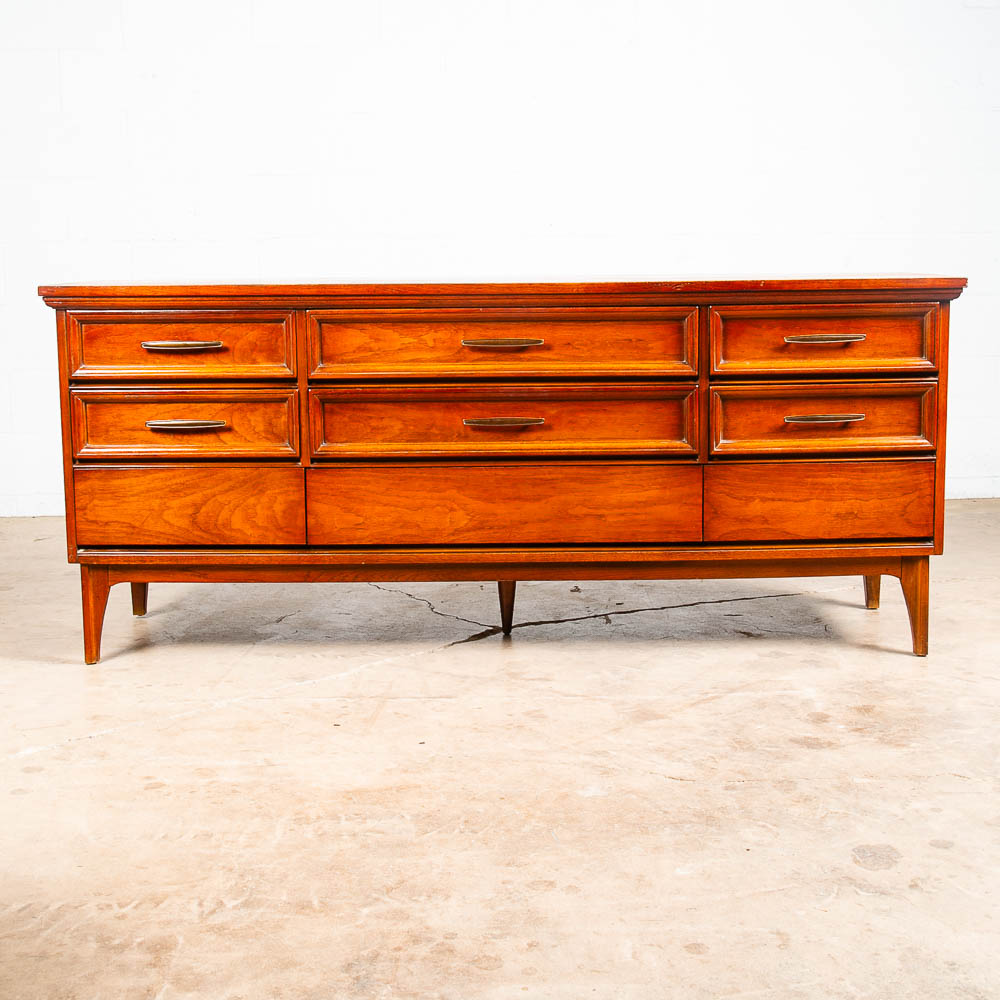 Mid Century Modern Dresser Credenza Dixie 9 Drawer Vintage Walnut Danish Drexel - Image 2