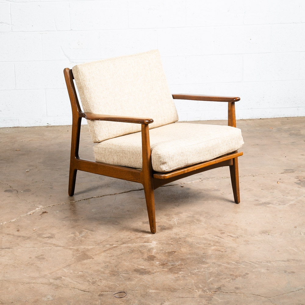 Mid Century Modern Lounge Chair Viko Baumritter Spindle White Tweed Danish Mcm