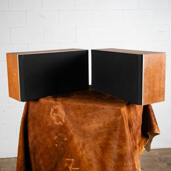 Mid Century Danish Modern Speakers Set Oak Bang & Olufsen Beovox S 35 Model 6311 - Image 4