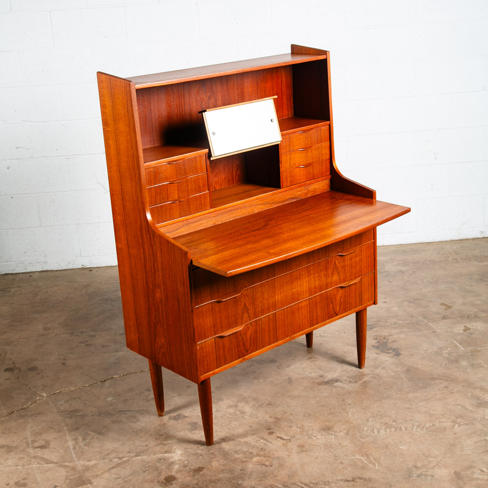 Mid Century Danish Modern Secretary Desk Bureau Denmark Vintage Drawers Vanity - Image 6