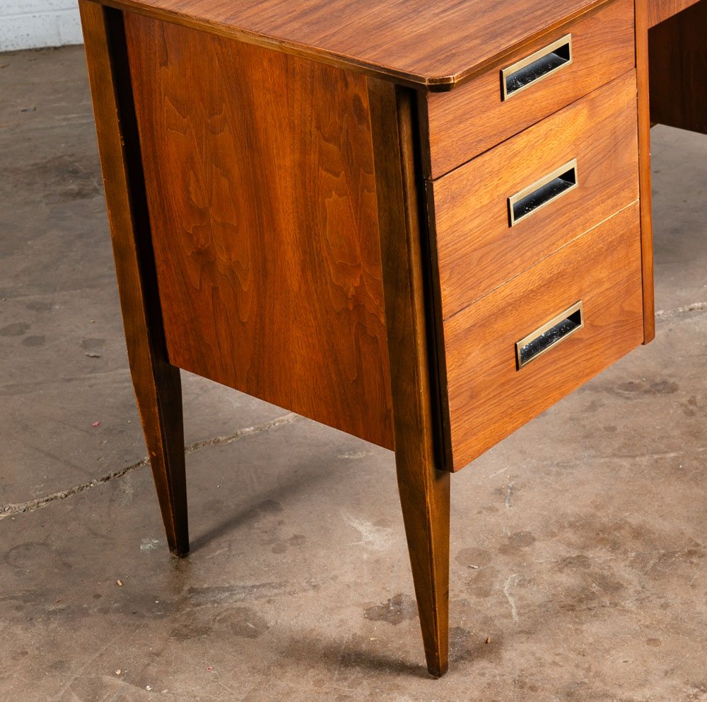 Mid Century Modern Desk Executive 6 Drawer Walnut Wood Brass Floating Vintage VG - Image 8
