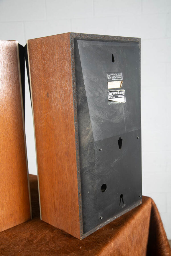 Mid Century Danish Modern Speakers Set Oak Bang & Olufsen Beovox S 35 Model 6311 - Image 9