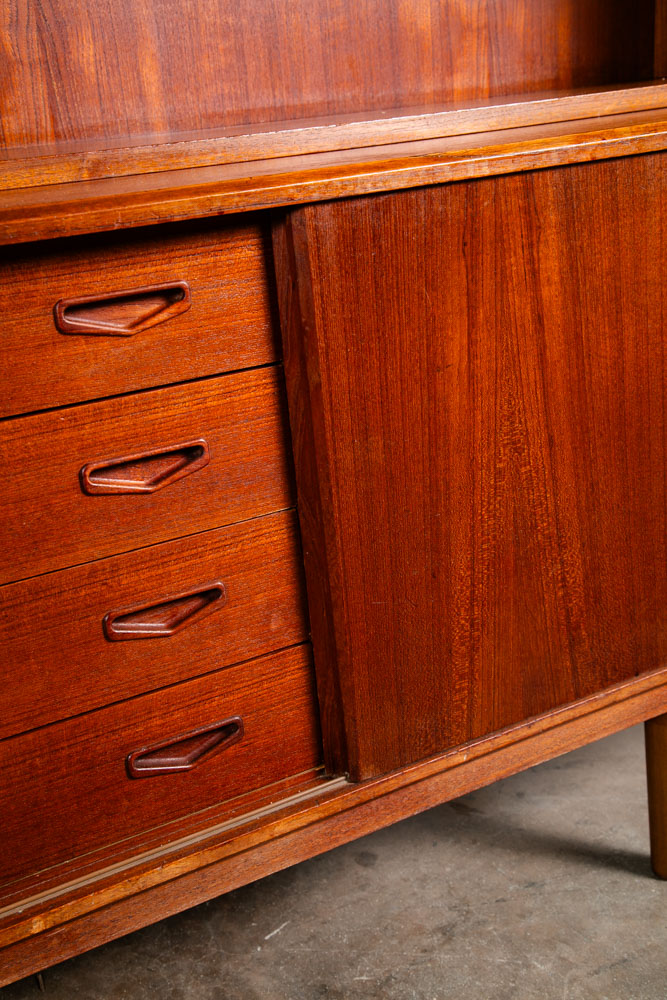 Mid Century Danish Modern Credenza Sideboard Teak 2 Tier Storage Drawers Hutch - Image 8