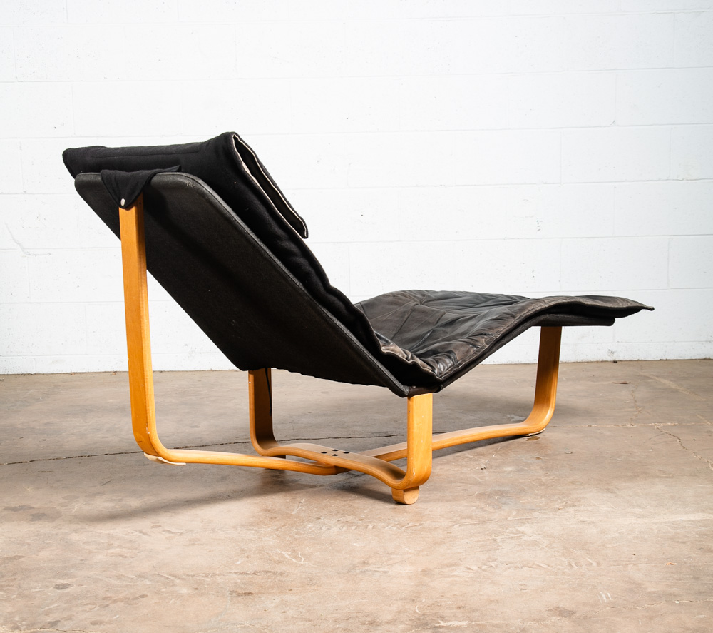 Mid Century Danish Modern Lounge Chair Chaise Black Leather Westnofa Reversible - Image 5