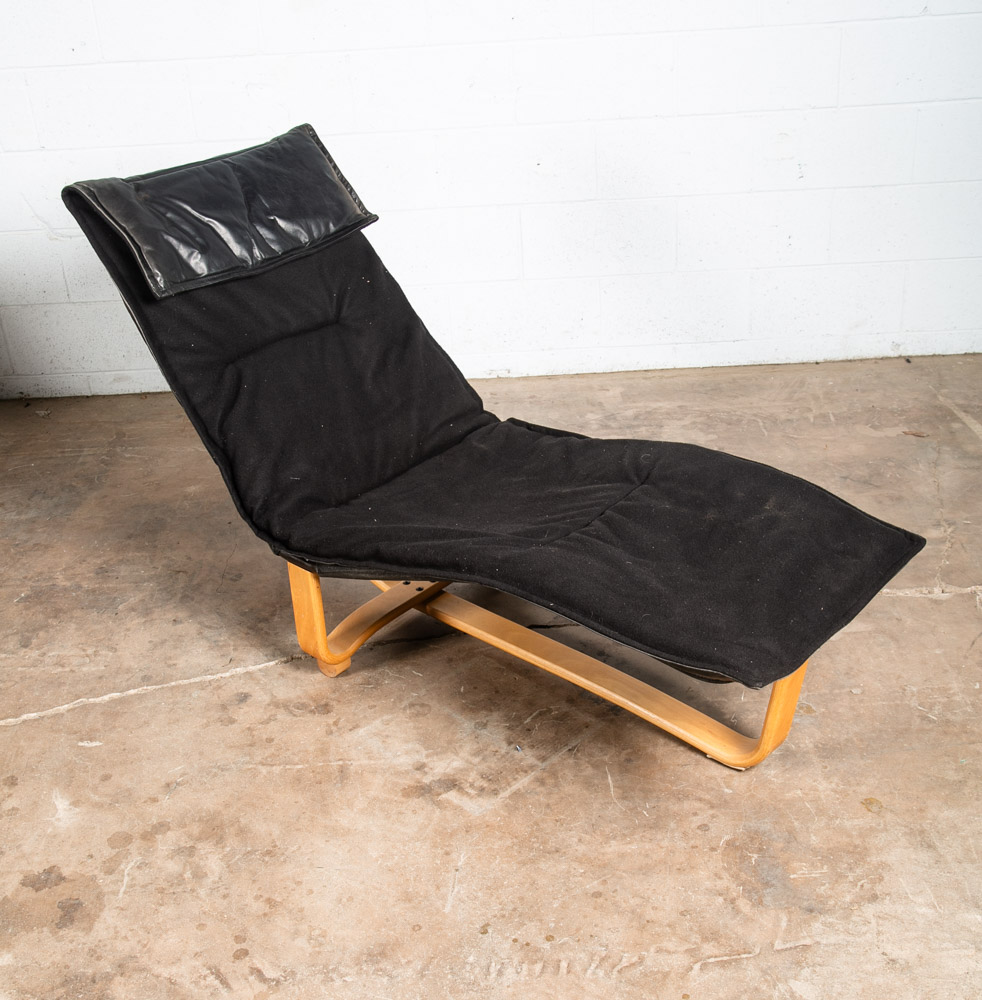 Mid Century Danish Modern Lounge Chair Chaise Black Leather Westnofa Reversible - Image 4