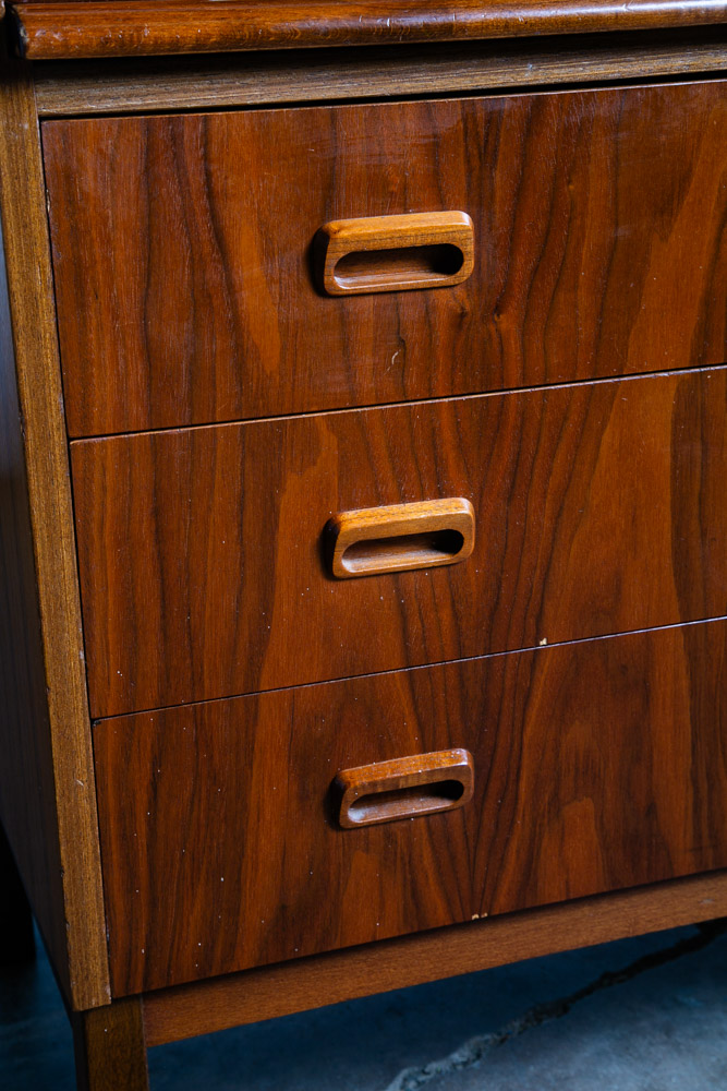 Mid Century Danish Modern Desk Rolltop Secretary Teak Wood Denmark Vintage Legs - Image 9