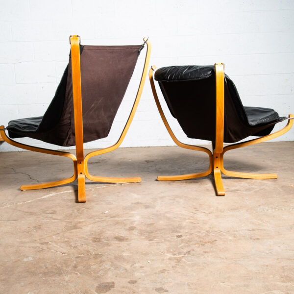Mid Century Danish Modern Lounge Chairs Pair Black Leather Sigurd Ressell Falcon - Image 4