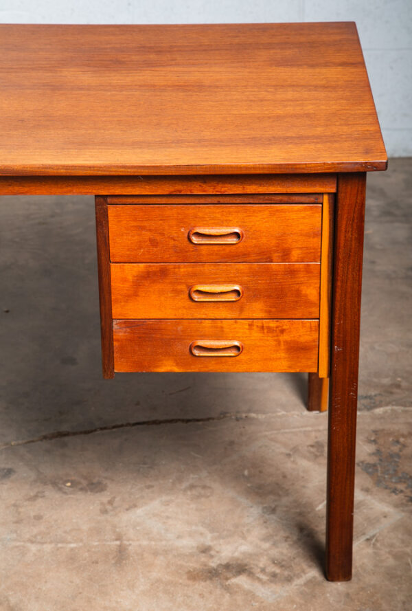 Mid Century Danish Modern Desk Executive Teak 6 Drawer Wood Denmark Vintage Mcm - Image 9