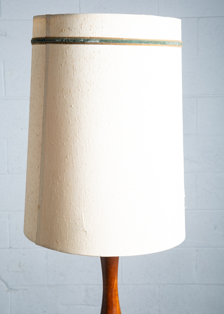 Mid Century Modern Table Lamp Abstract Ceramic Pottery White Black Round Wood - Image 4