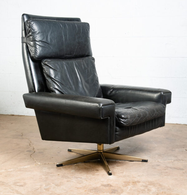 Mid Century Danish Modern Lounge Chair Georg Thams Black Leather Denmark Swivel