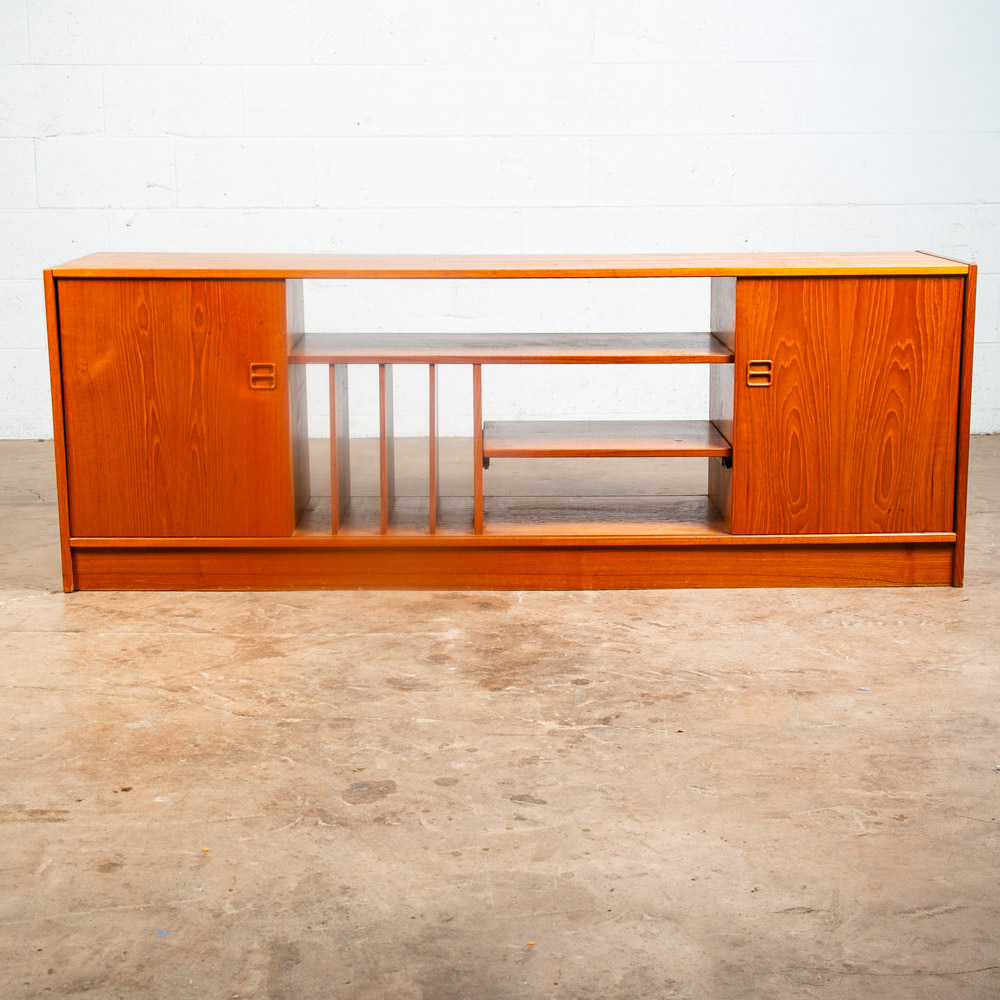 Mid Century Danish Modern Credenza Sliding Door Teak Media Sideboard Audio Low - Image 2