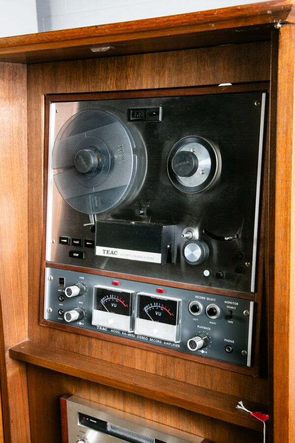 Mid Century Modern Stereo Console Cabinet Barzilay Walnut Compact Hifi Audio Mcm - Image 11