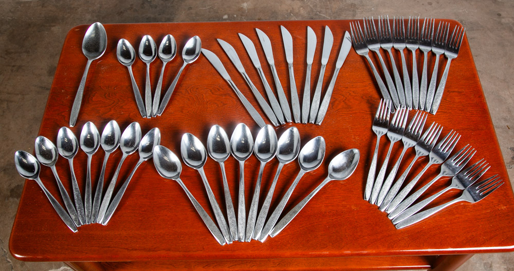 Mid Century Modern Cutlery Silverware Set Japan 32 Pc Vintage Signed Japanese - Image 3
