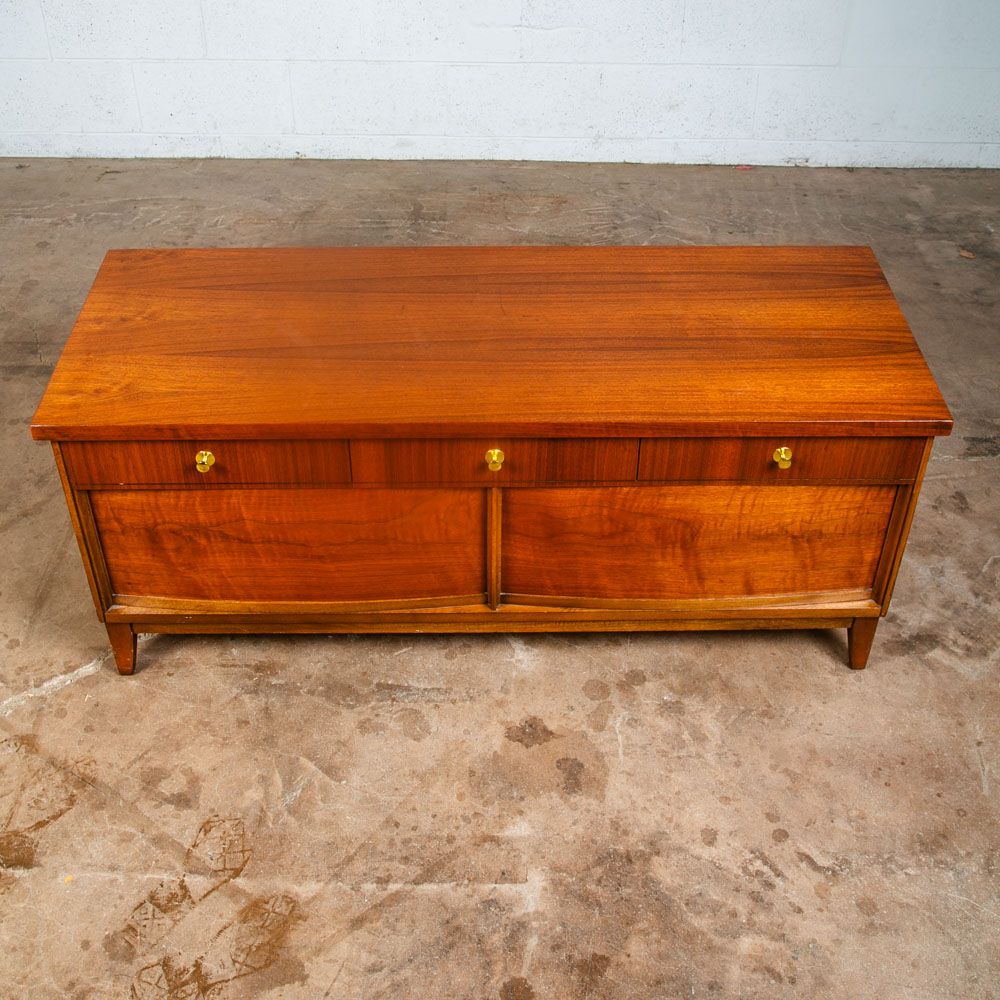 Mid Century Modern Hope Chest Lane Walnut Wood Trunk Lock Disassembled Vintage - Image 2