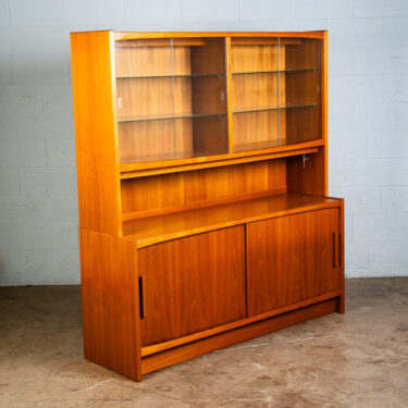 Mid Century Danish Modern Credenza Display China Cabinet Teak Sliding 2 Tier Mcm