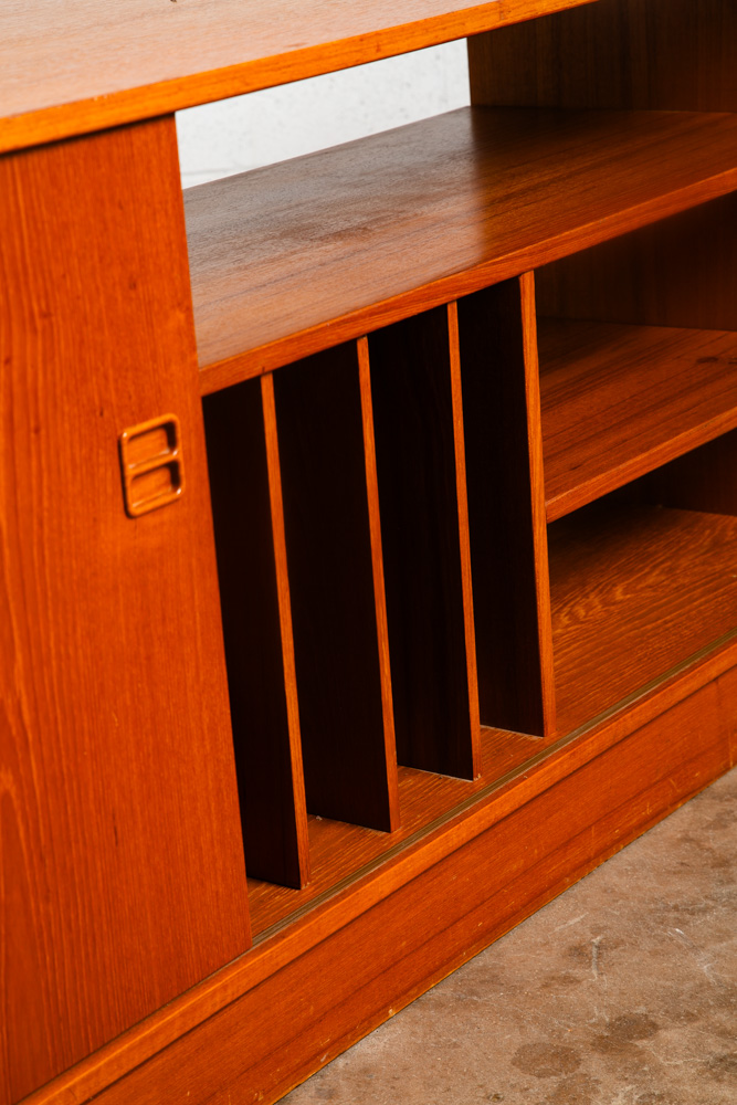 Mid Century Danish Modern Credenza Sliding Door Teak Media Sideboard Audio Low - Image 7