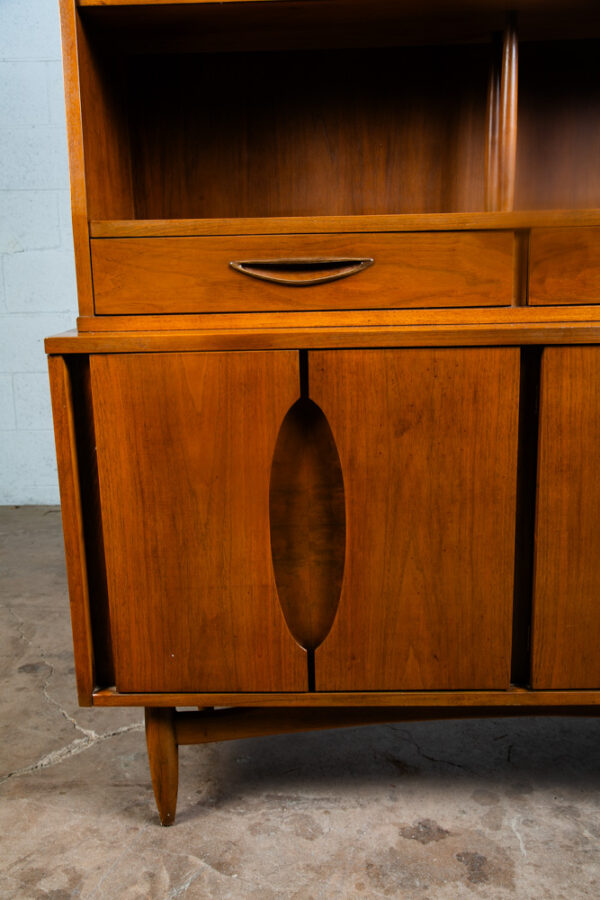 Mid Century Modern China Cabinet Garrison Hutch Glass Display Danish Furniture M - Image 9