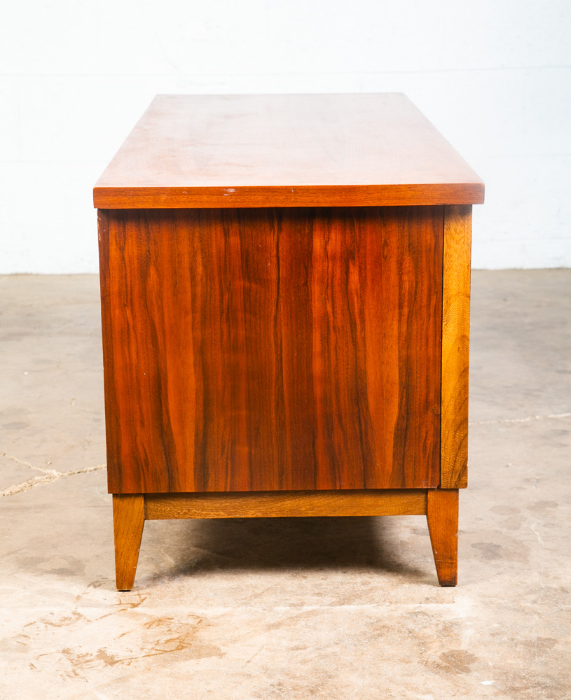 Mid Century Modern Hope Chest Lane Walnut Wood Trunk Lock Disassembled Vintage - Image 5