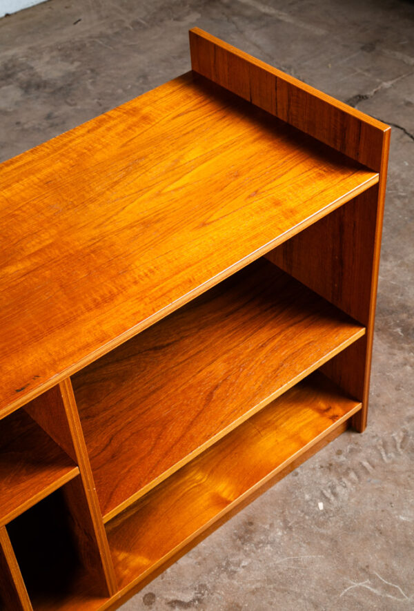 Mid Century Danish Modern Cabinet Credenza Teak Media Sideboard Audio Low LP Hifi - Image 10