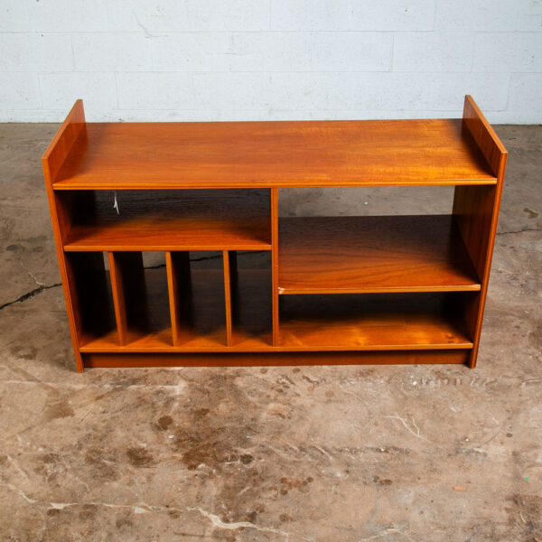 Mid Century Danish Modern Cabinet Credenza Teak Media Sideboard Audio Low LP Hifi - Image 6
