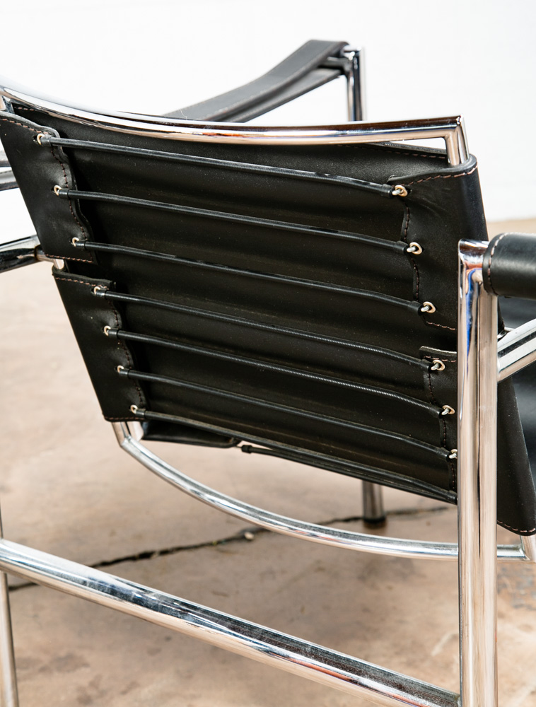 Mid Century Modern Lounge Chairs La Corbusier LC1 Black Leather Alivar Italy NM - Image 8