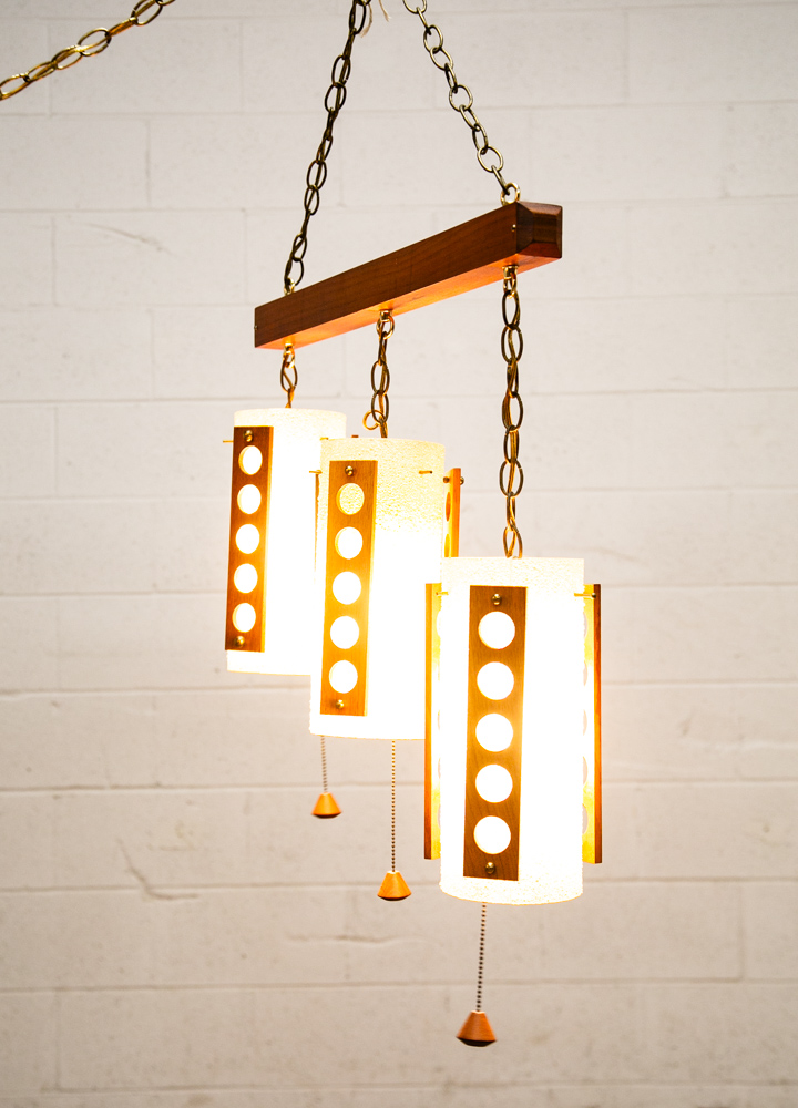 Mid Century Modern Hanging Lamp Set 3 Walnut Wood Pull Switch Vintage Swag Light
