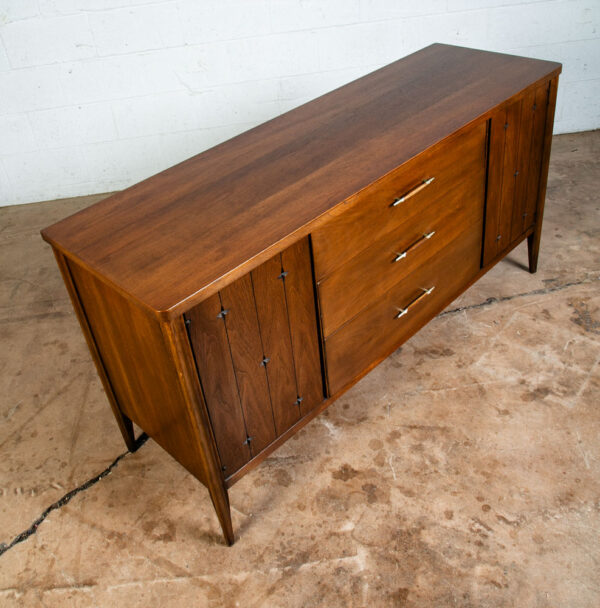 Mid Century Modern Credenza Cabinet Broyhill Saga Wide 3 Drawer Walnut Solid Mcm - Image 8