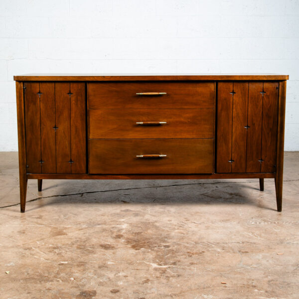 Mid Century Modern Credenza Cabinet Broyhill Saga Wide 3 Drawer Walnut Solid Mcm - Image 2