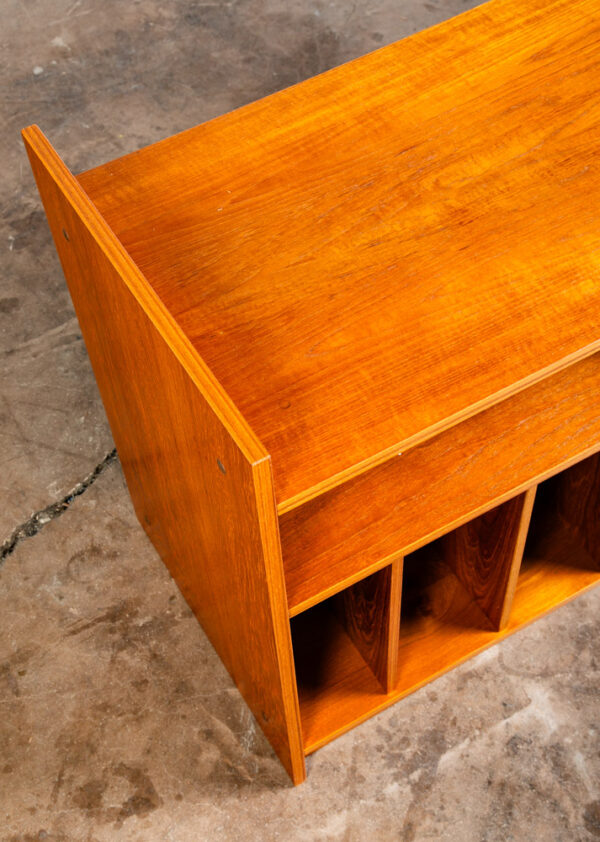 Mid Century Danish Modern Cabinet Credenza Teak Media Sideboard Audio Low LP Hifi - Image 11