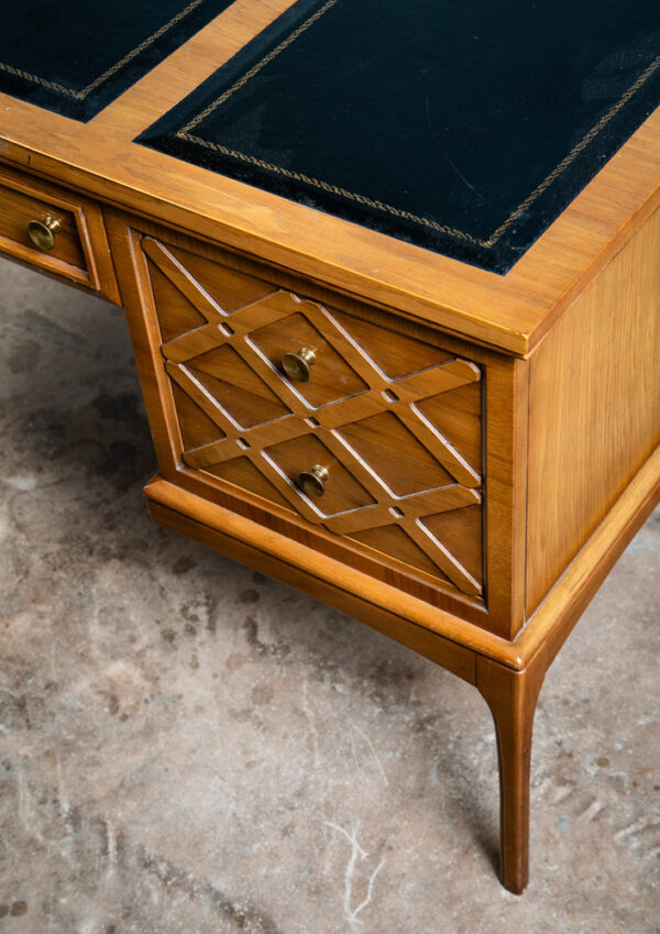 Mid Century Modern Executive Desk Black Top United Furniture Drawers Solid Wood - Image 10